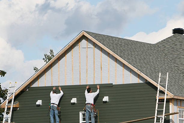 Professional Siding technician working in North, SC
